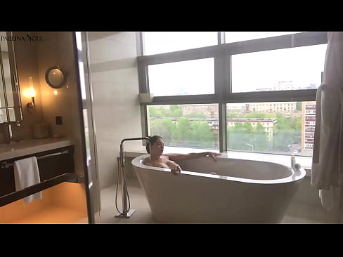 ❤️ Sayang yang luar biasa dengan penuh semangat menyentak vaginanya di kamar mandi ️ Seks berkualitas pada kami ️❤
