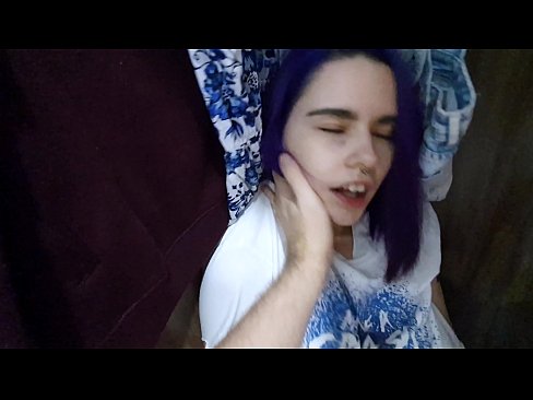 ❤️ Menemukan adikku di lemari dan membantunya cum ️ Seks berkualitas pada kami ️❤